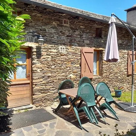 Barbude 2/4 Personnes * Gabriac (Lozere)