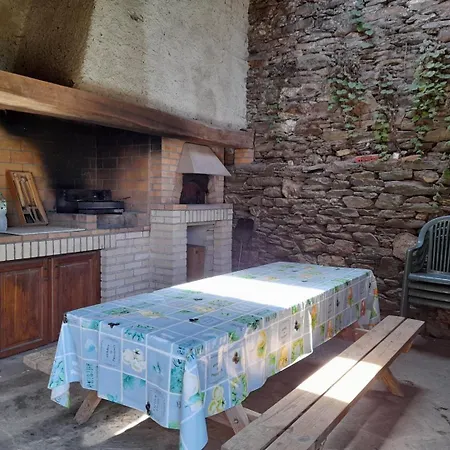 Barbude 2/4 Personnes * Gabriac (Lozere)